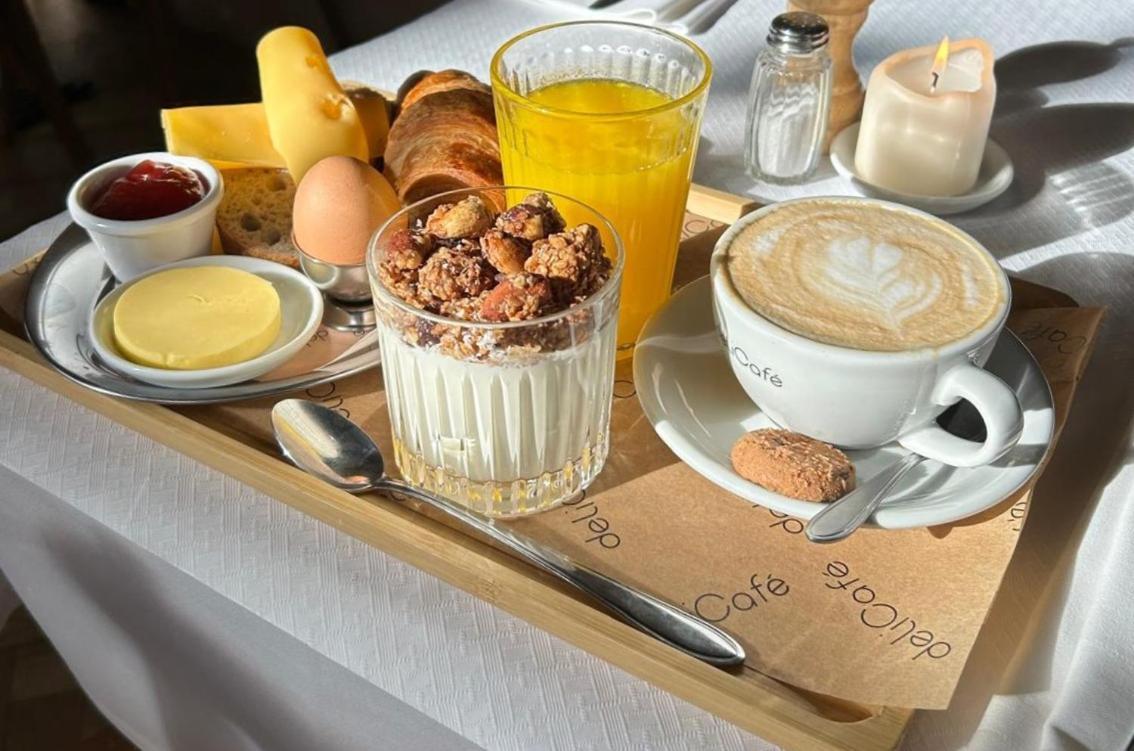 Metzlr House Hotel Haarlem Buitenkant foto