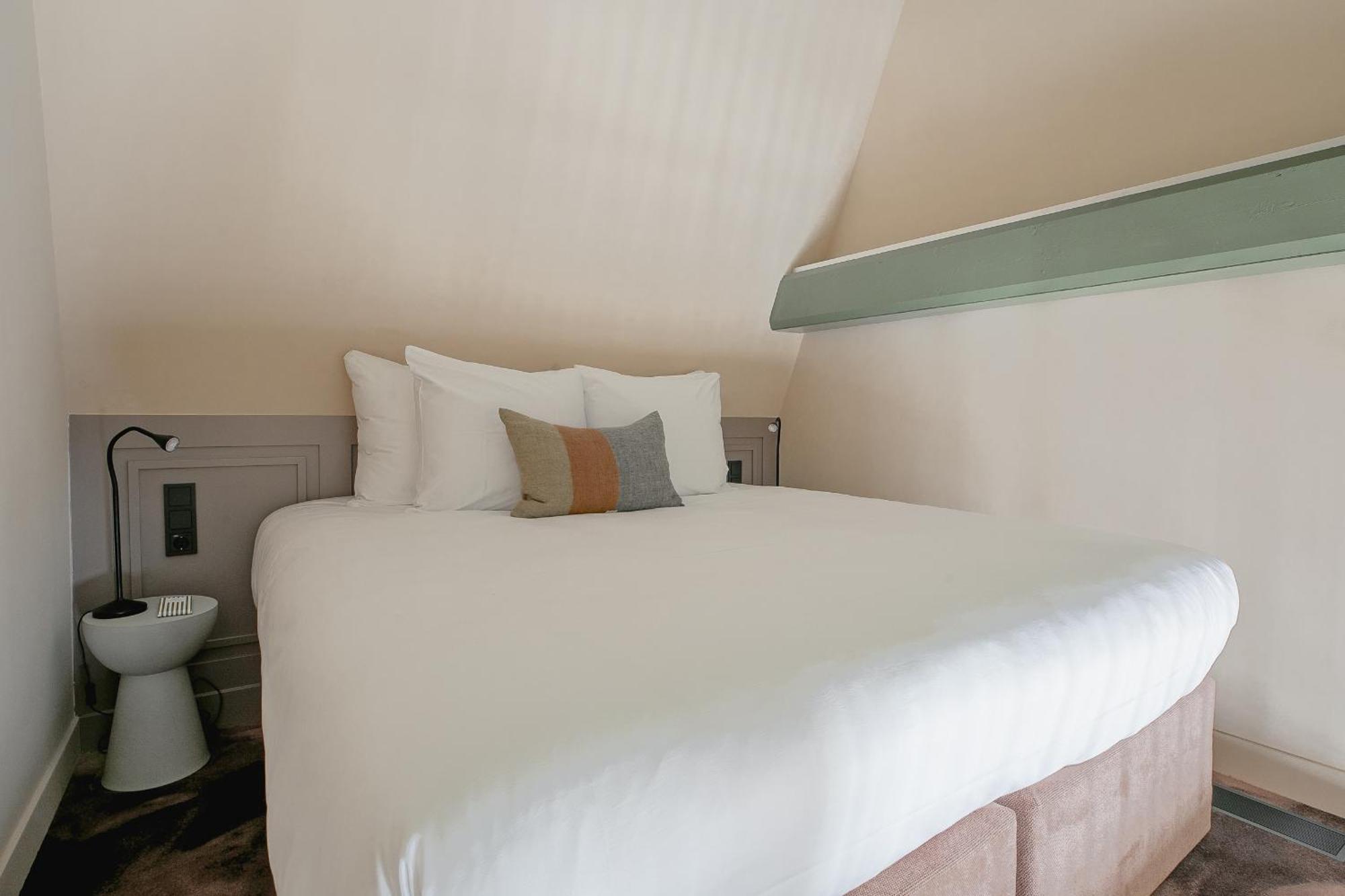 Metzlr House Hotel Haarlem Kamer foto